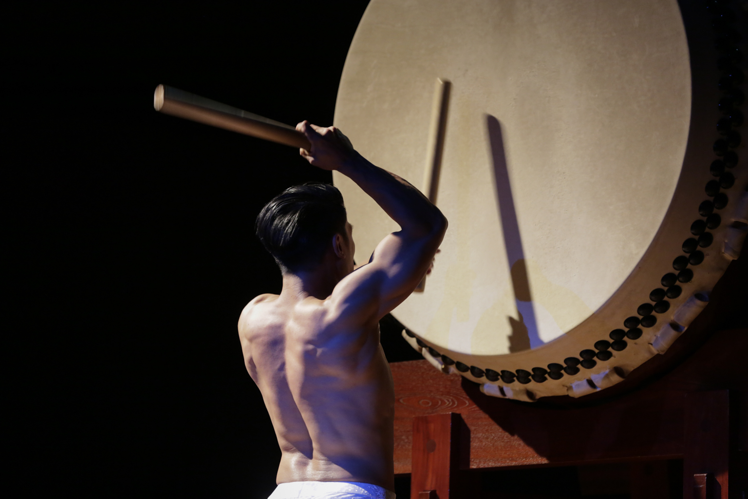 A man playing an Odaiko.